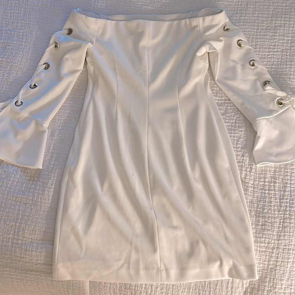 White strapless flounce laced sleeve dress. Size small. - Picture 4 of 7
